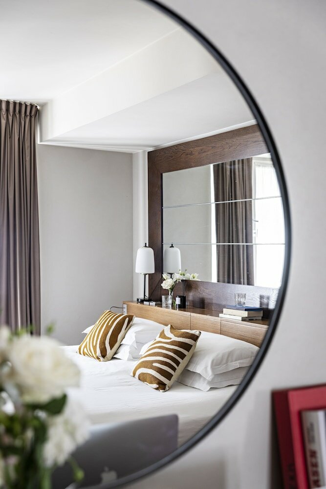 Фото Holiday Inn Paris Elysees