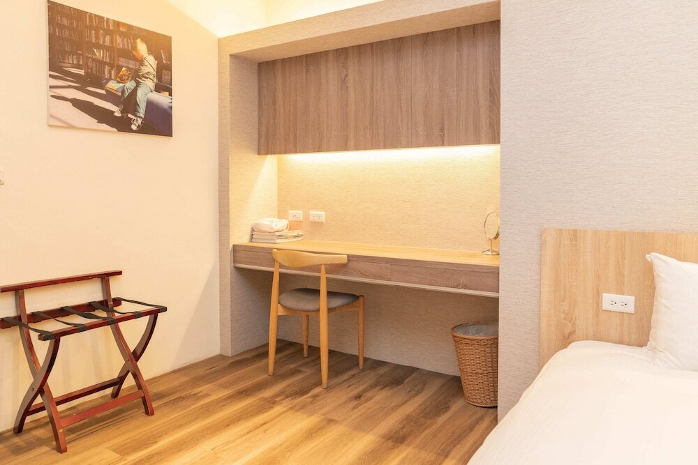 Фото Traveller-Inn Zhongzheng Library