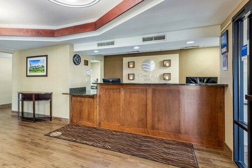 Гостиница Comfort Inn Lenoir City-Knoxville в Ленуар Сити