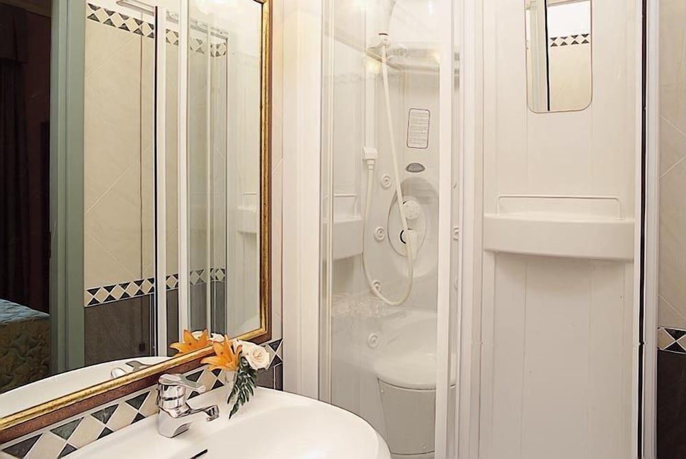 Фото Hotel Contilia