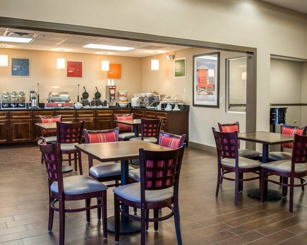Фото Comfort Suites Clearwater - Dunedin