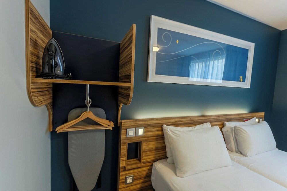 Фото Travelodge Barcelona Poblenou