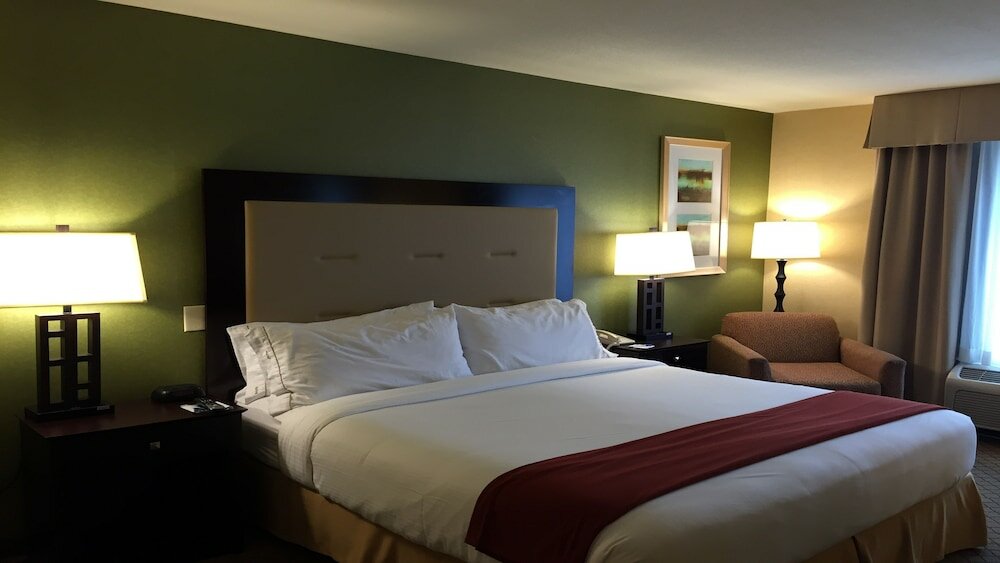Фото Holiday Inn Express Sacramento Airport Woodland, an Ihg Hotel
