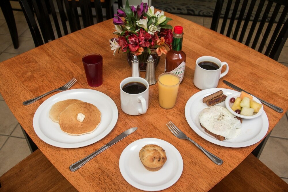 Фото Seaside Amelia Inn