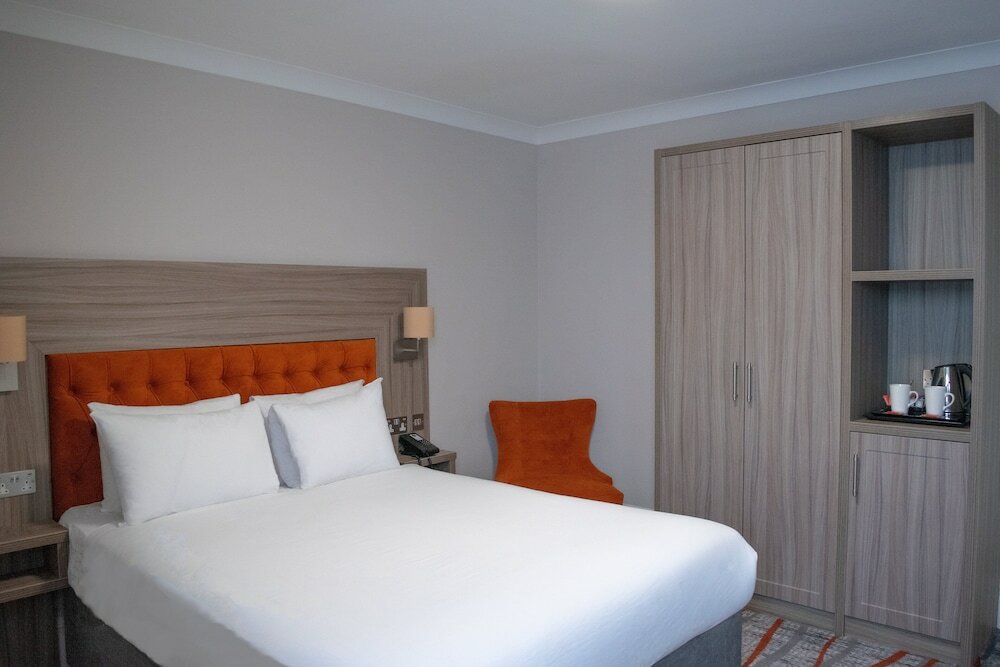 Фото Bournemouth West Cliff Hotel