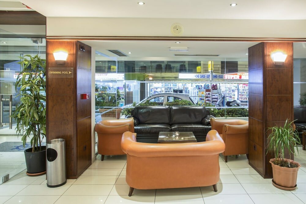 Фото Manousos City Hotel