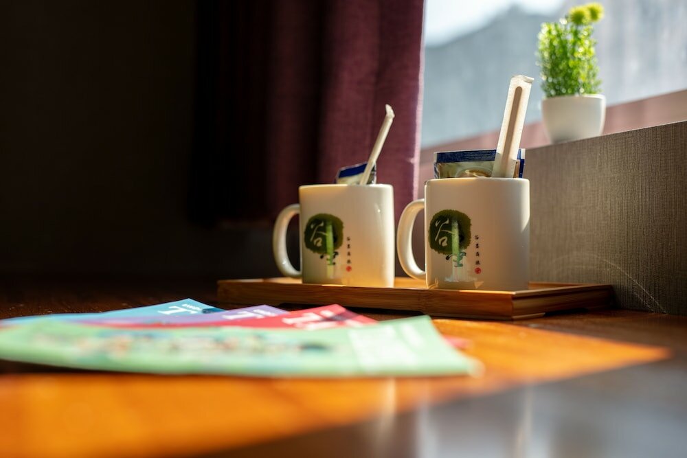 Фото Goodmore Hotel