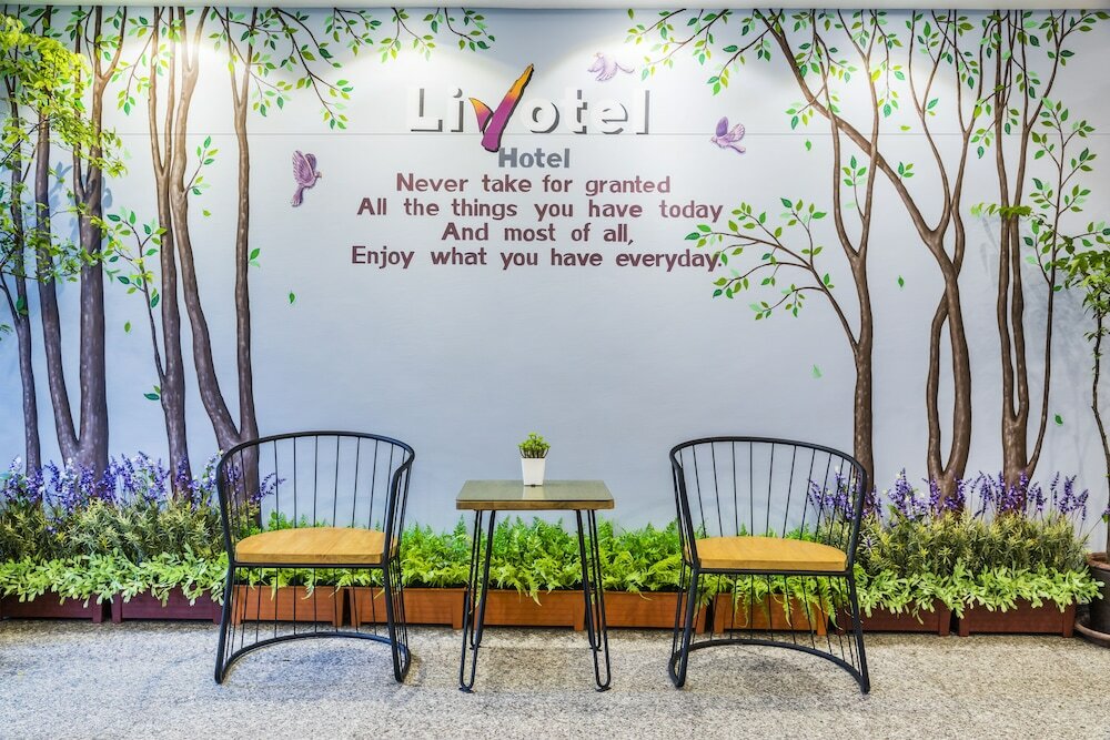 Фото Livotel Hotel Hua Mak Bangkok