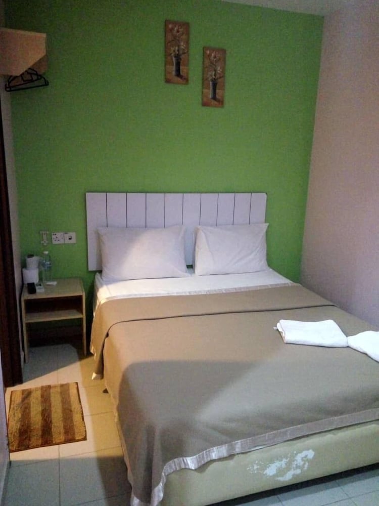 Фото Pudu Inn Hotel