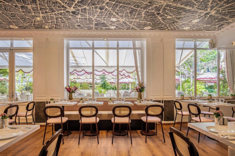 Фото Renaissance Paris Nobel Tour Eiffel Hotel