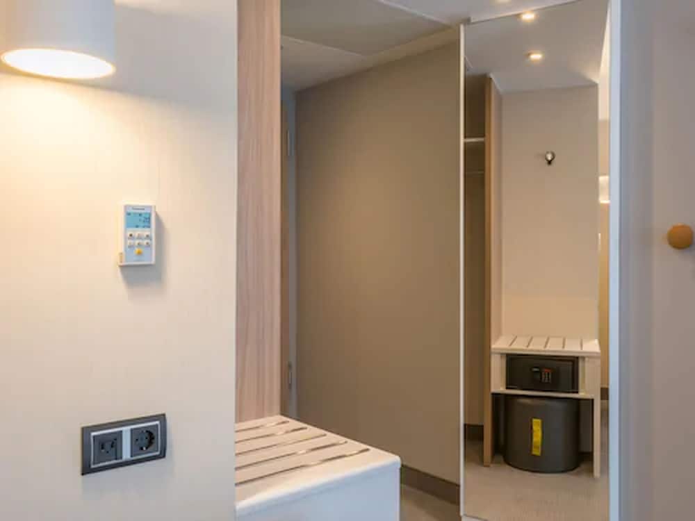 Фото Holiday Inn Express Wuppertal - Hauptbahnhof, an Ihg Hotel