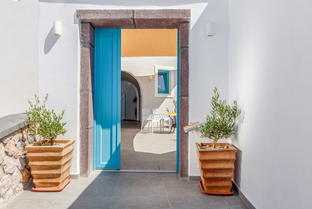 Фото Hotel Nikolas