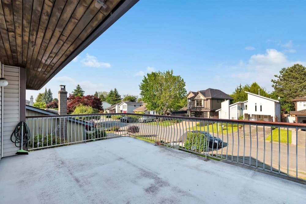 Фото Orchid House