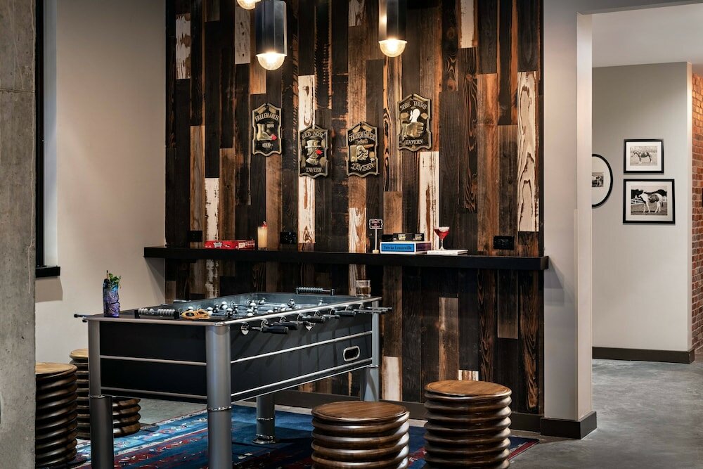 Фото Moxy Louisville Downtown