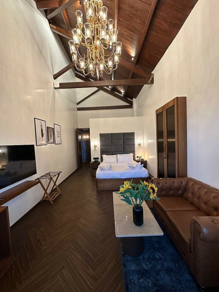 Фото Gulf Hotel Colaba