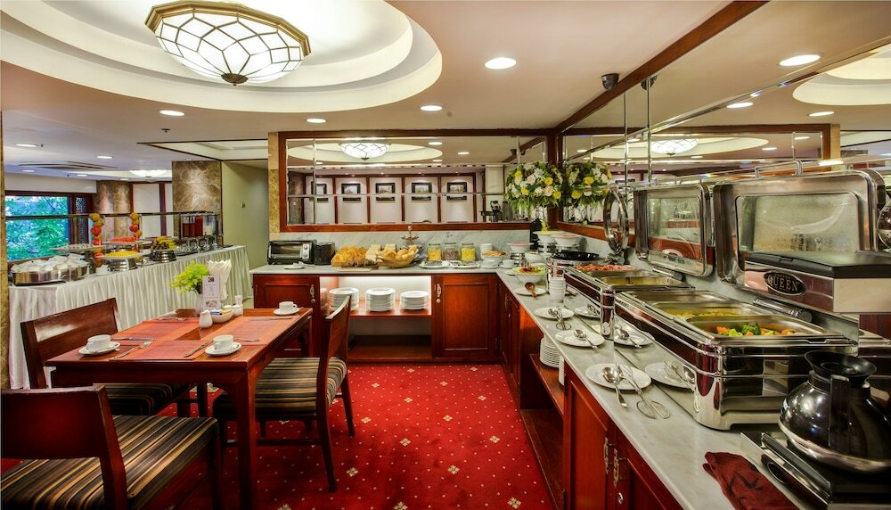 Фото Conifer Boutique Hotel