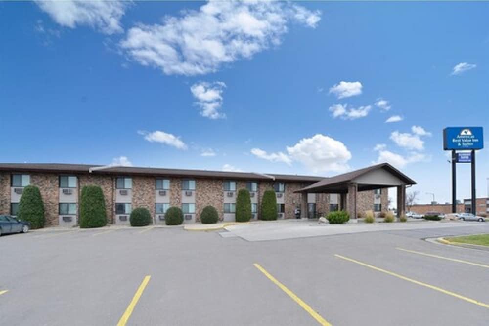 Фото Americas Best Value Inn & Suites Bismarck