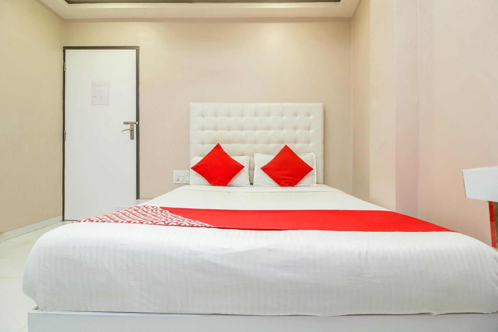 Фото Oyo 7407 Hotel Blue Sea