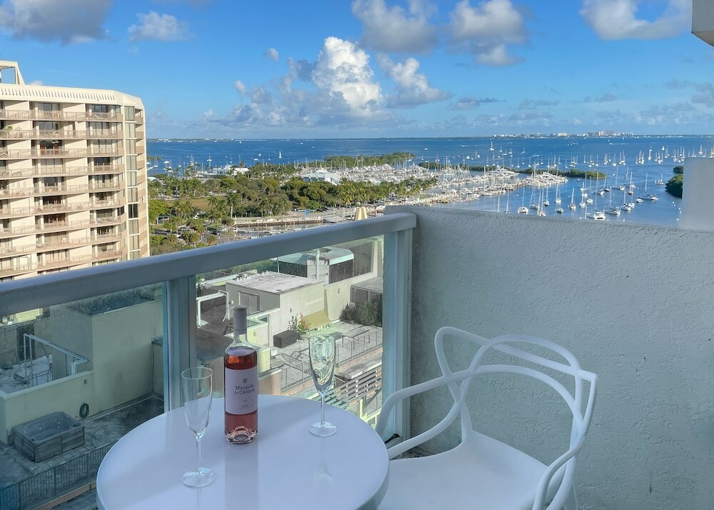 Фото Miami Vacation Rentals - Coconut Grove