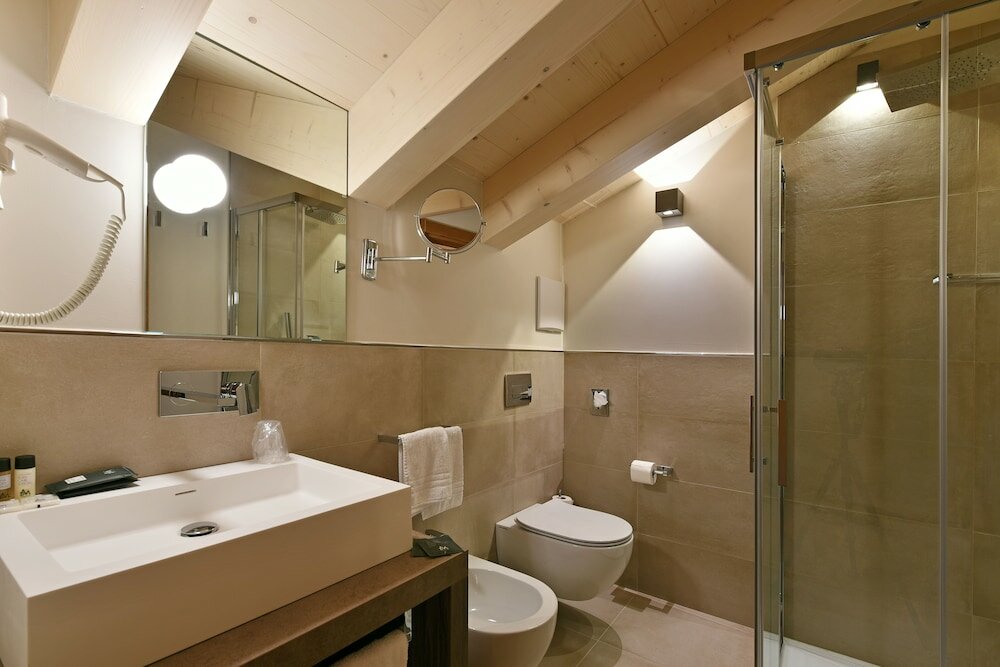 Фото Dolomeet Boutique Hotel