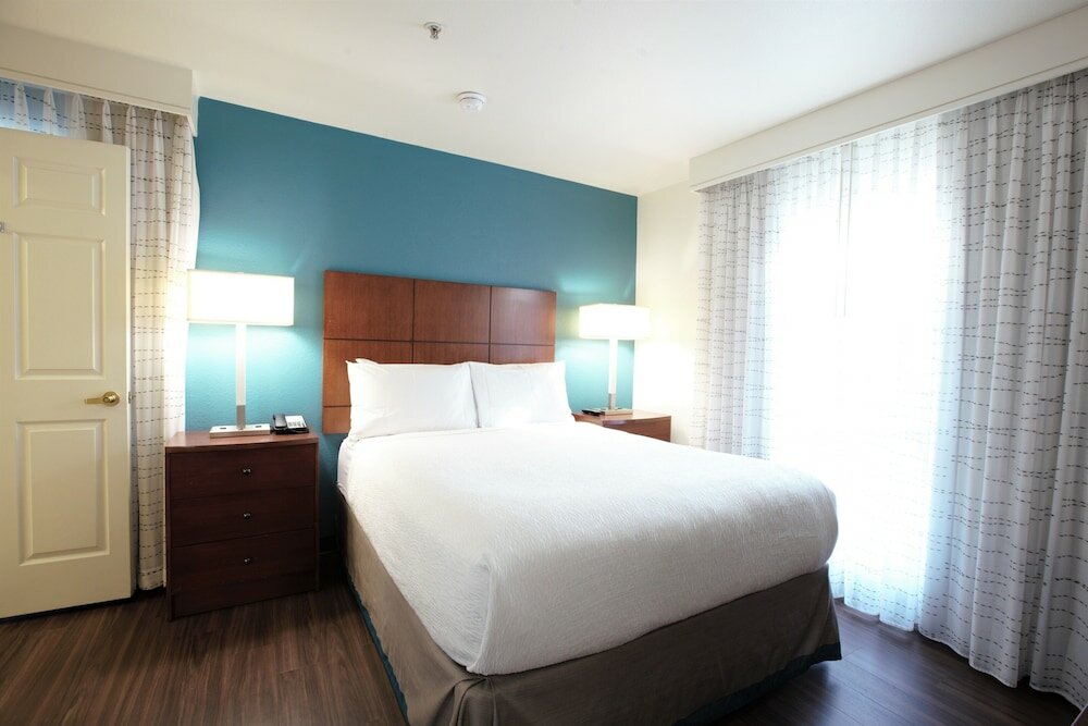 Фото Residence Inn by Marriott Sacramento Airport Natomas