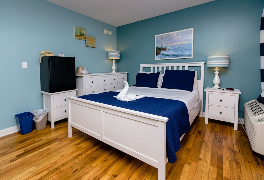 Фото Charlroy Motel