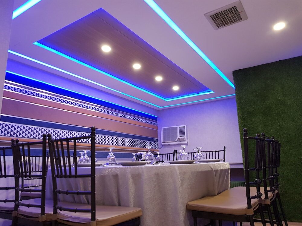 Фото Star Plaza Hotel