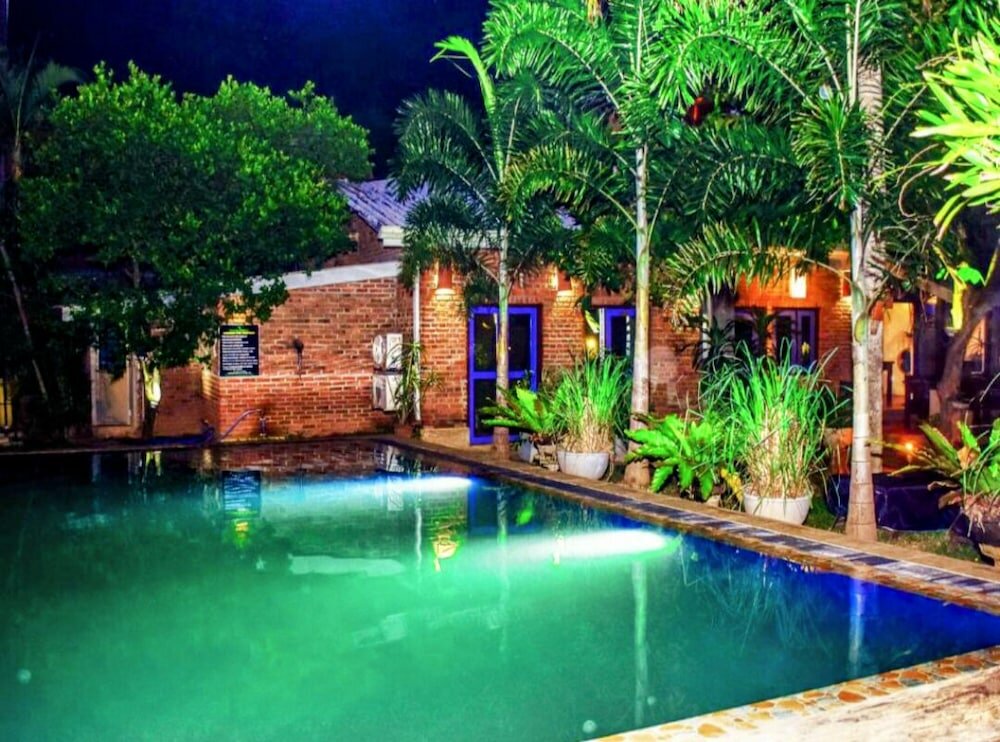 Фото Pavana Hotel