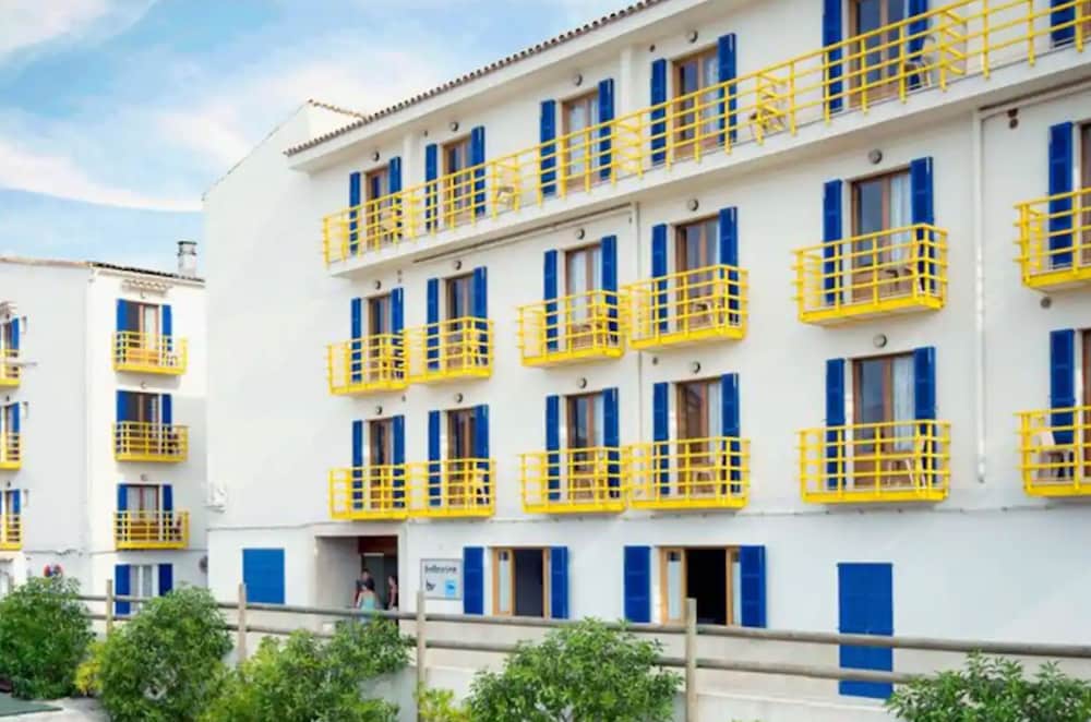 Фото отеля 3