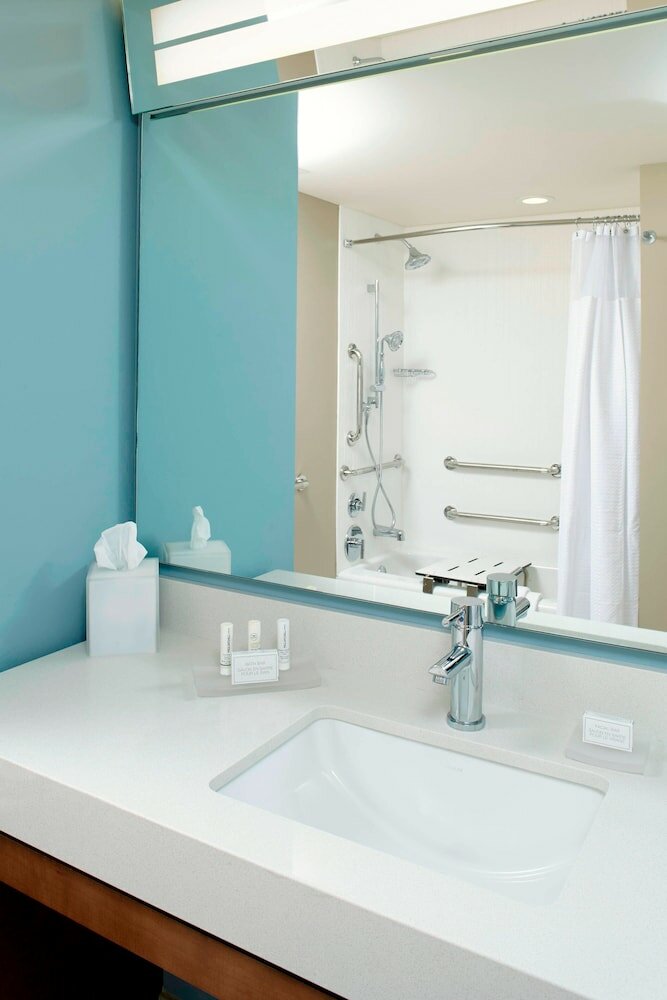 Фото Courtyard Orlando Lake Nona