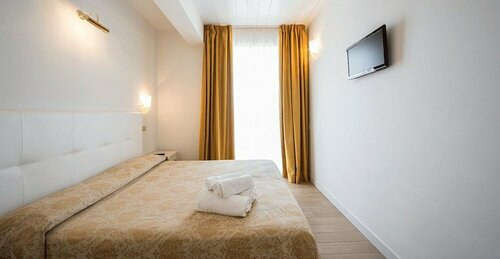 Внешний вид отеля Hotel Alexander в Риччоне, фото 5