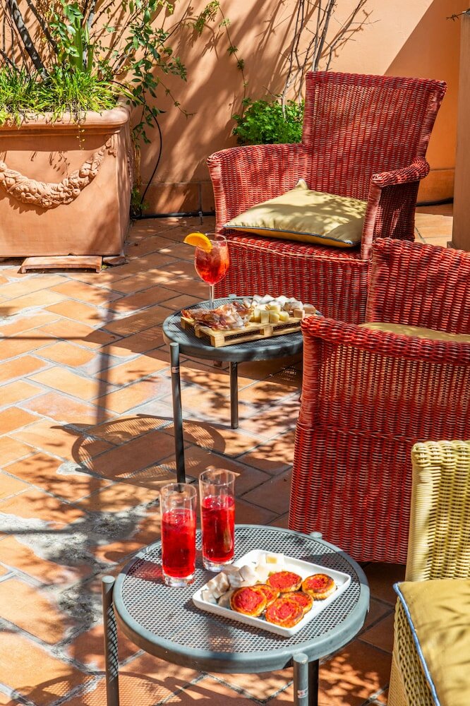 Фото Piazza di Spagna Suites