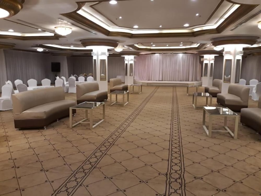 Фото Al Mutlaq Hotel
