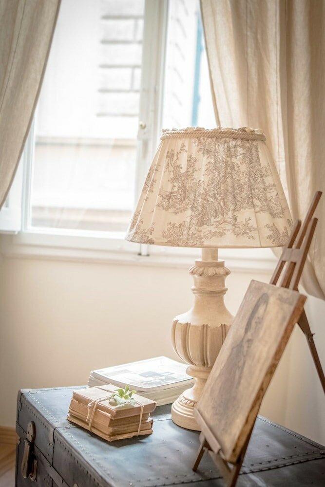 Фото Breathtaking 4bd Apt 5min Walk to Duomo