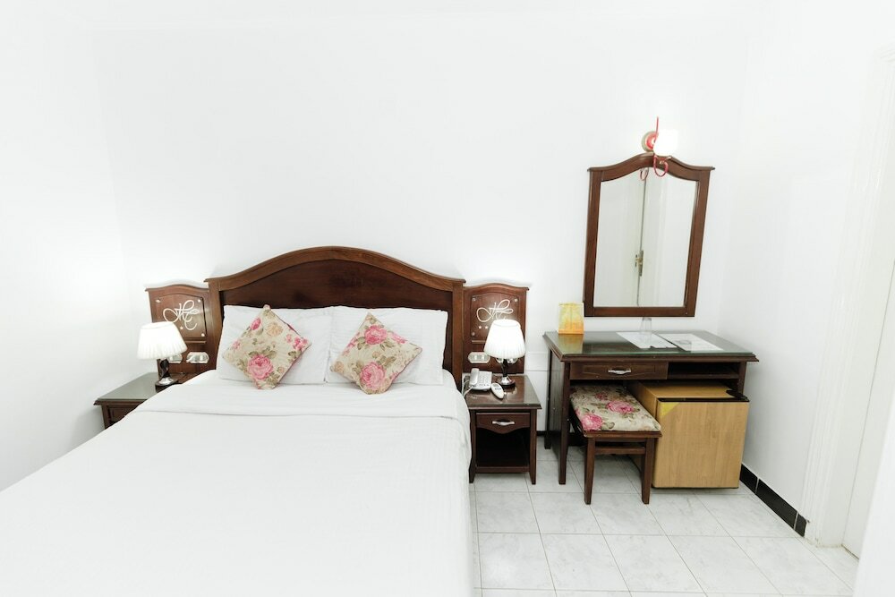 Фото Happy City Hotel