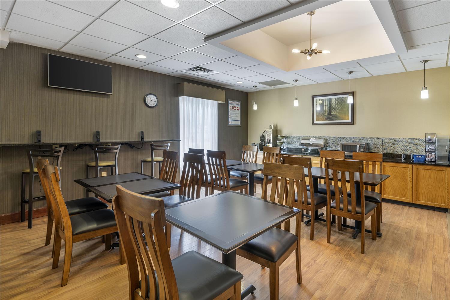 Фото Best Western Plus University Inn