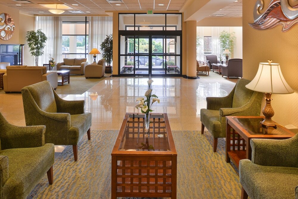 Фото Comfort Inn & Suites Downtown Tacoma