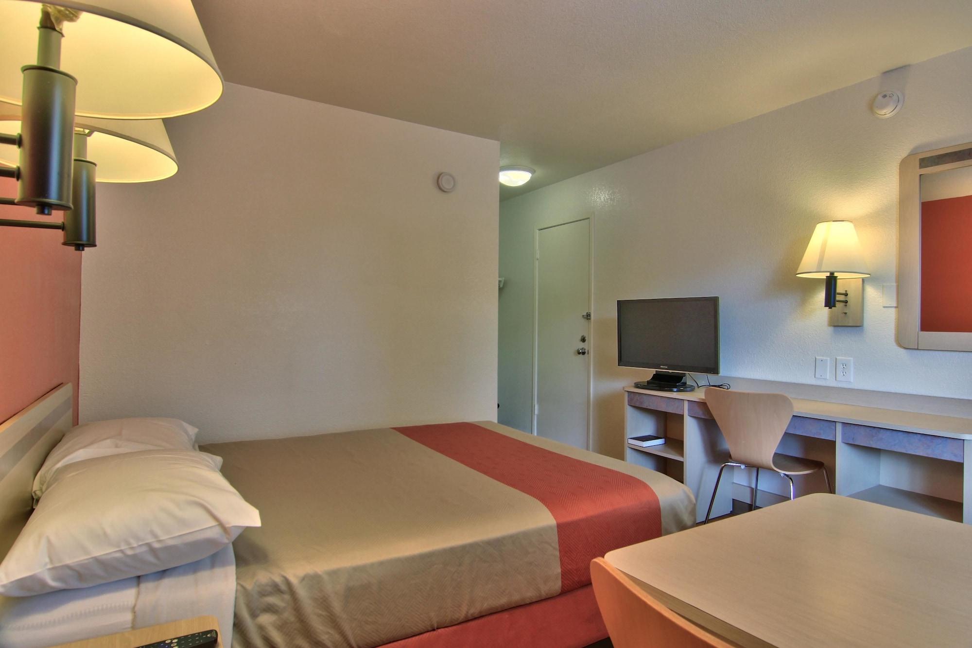 Фото Motel 6 Woodland, Ca – Sacramento Airport