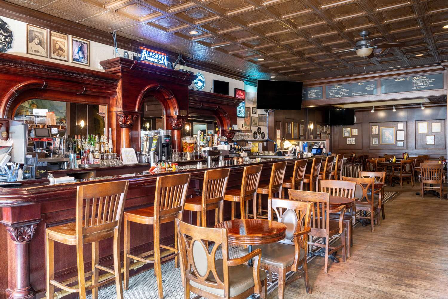 Фото Gilmore Hotel, Trademark Collection by Wyndham