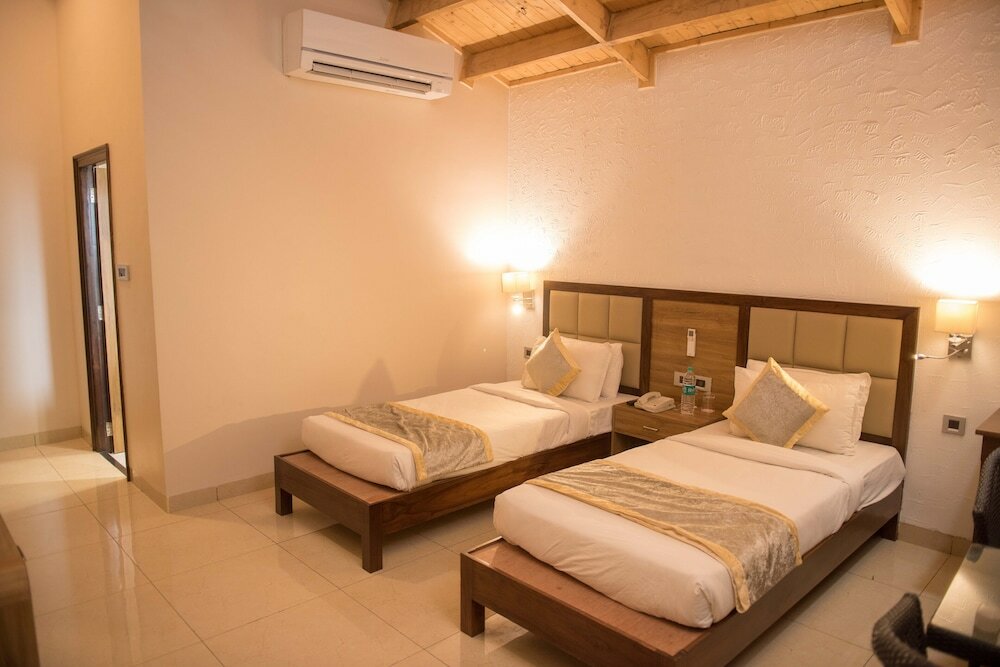 Фото Отель Sun Hotel and Resort