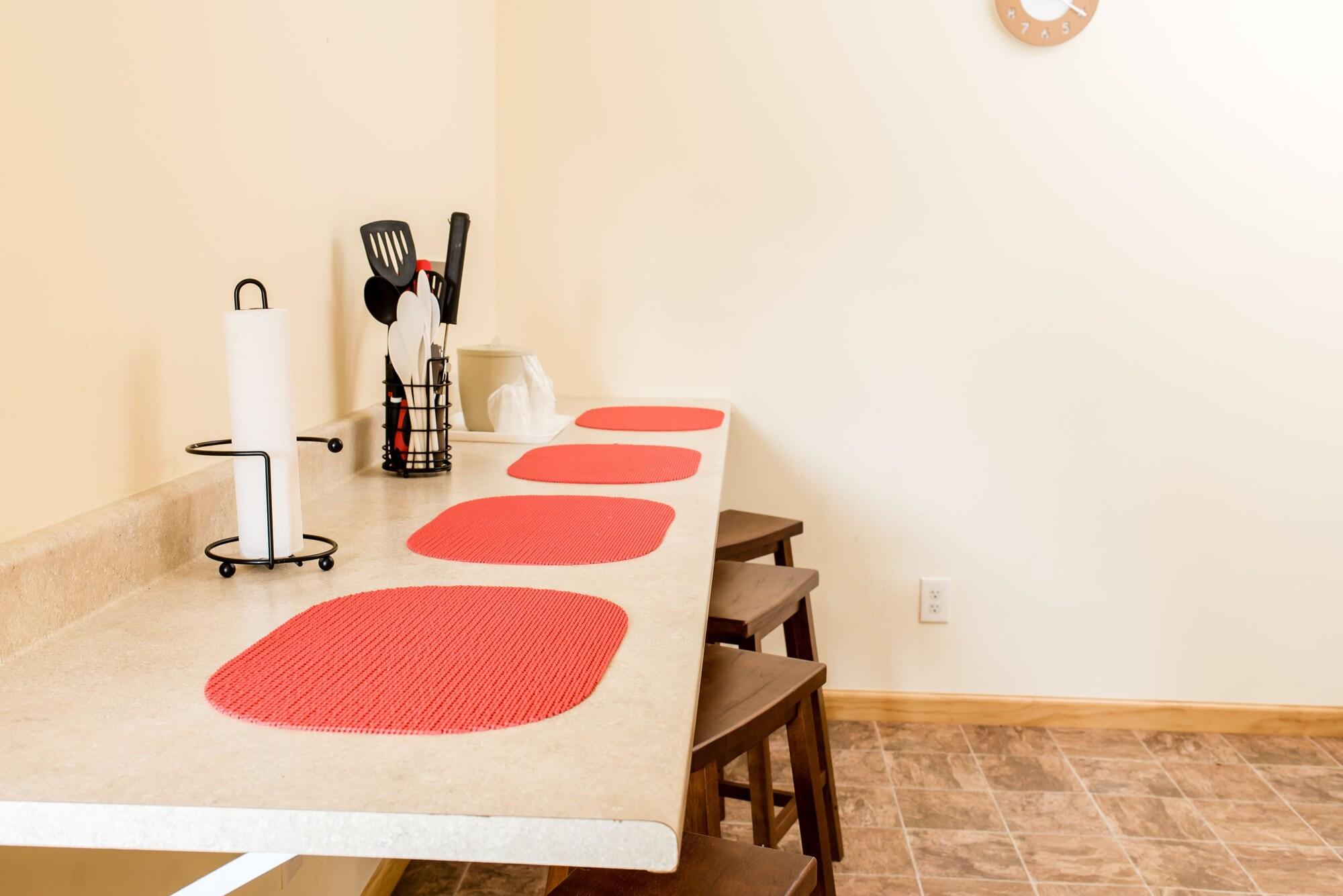 Фото Capt. 's Inn & Suites