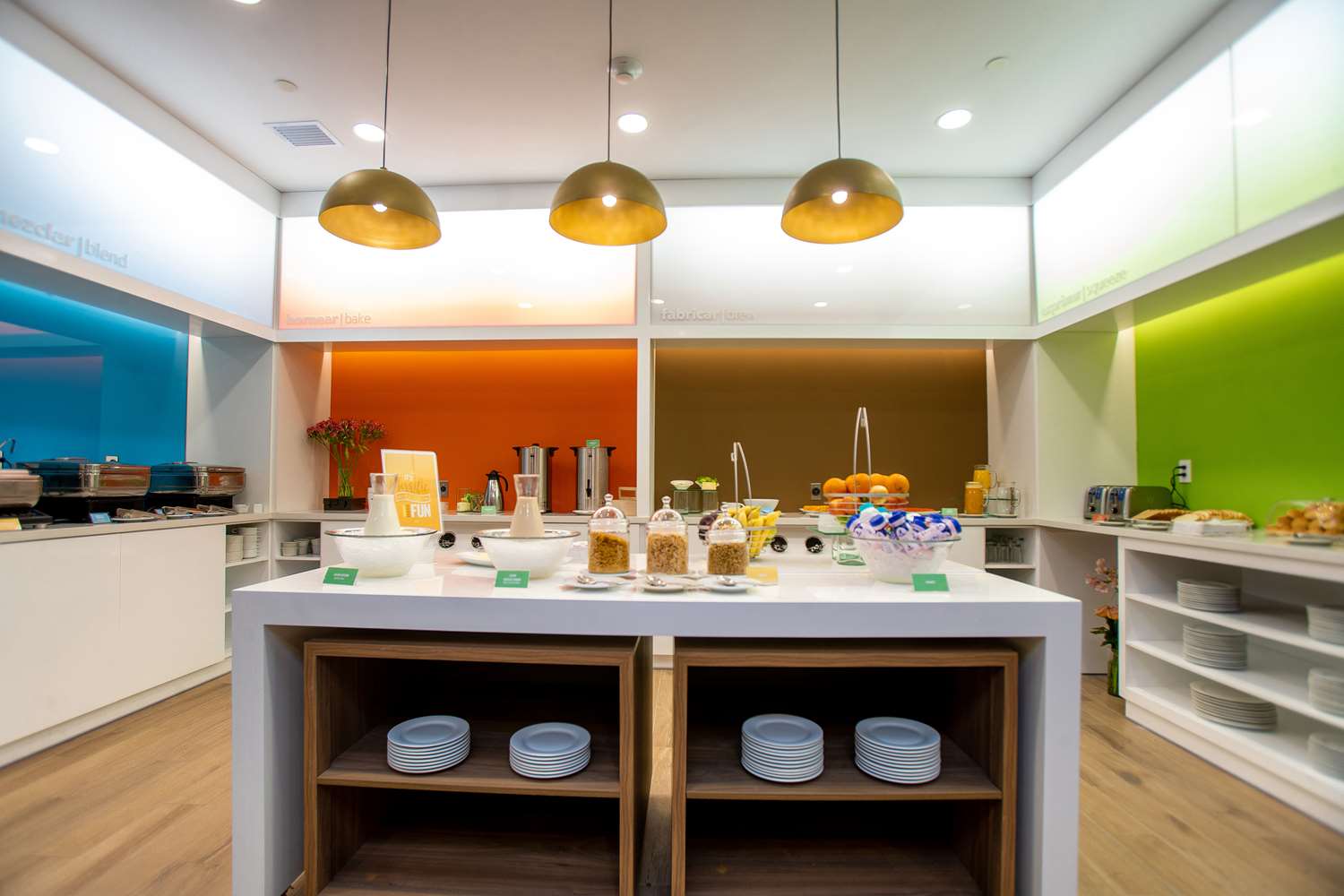 Фото Hampton by Hilton Quito La Carolina Park