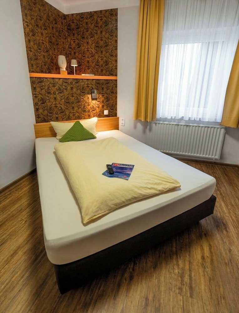 Фото Garni Hotel & Ferienwohnungen Seeschlößchen