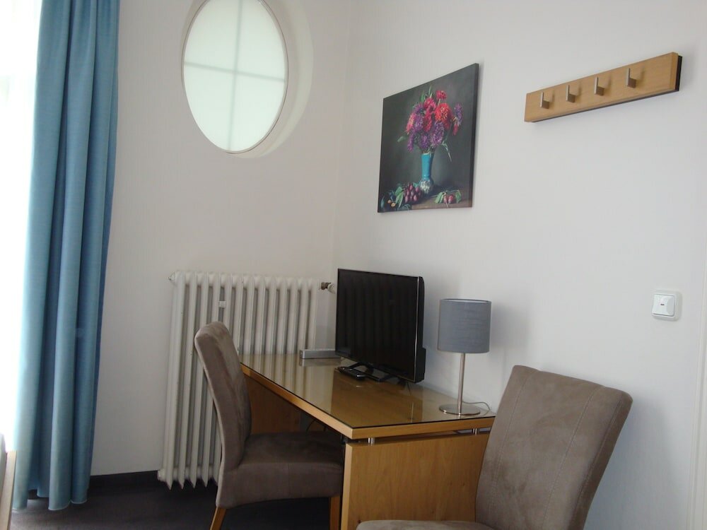 Фото Hotel Bellevue