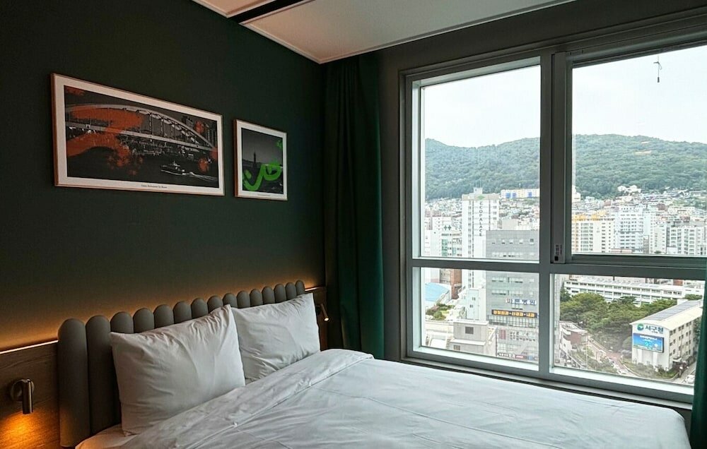 Фото The Bayment Residence