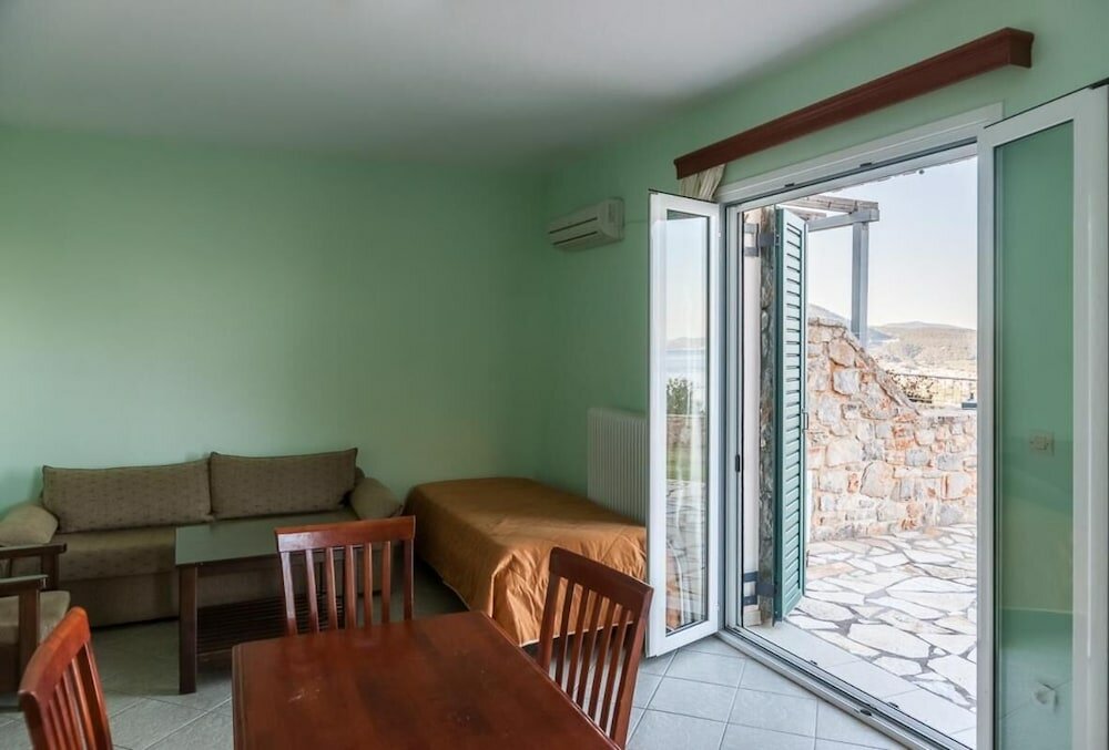 Фото Epidavros Seascape