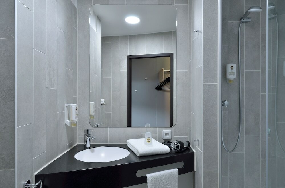 Фото B&b Hotel Erfurt City-West