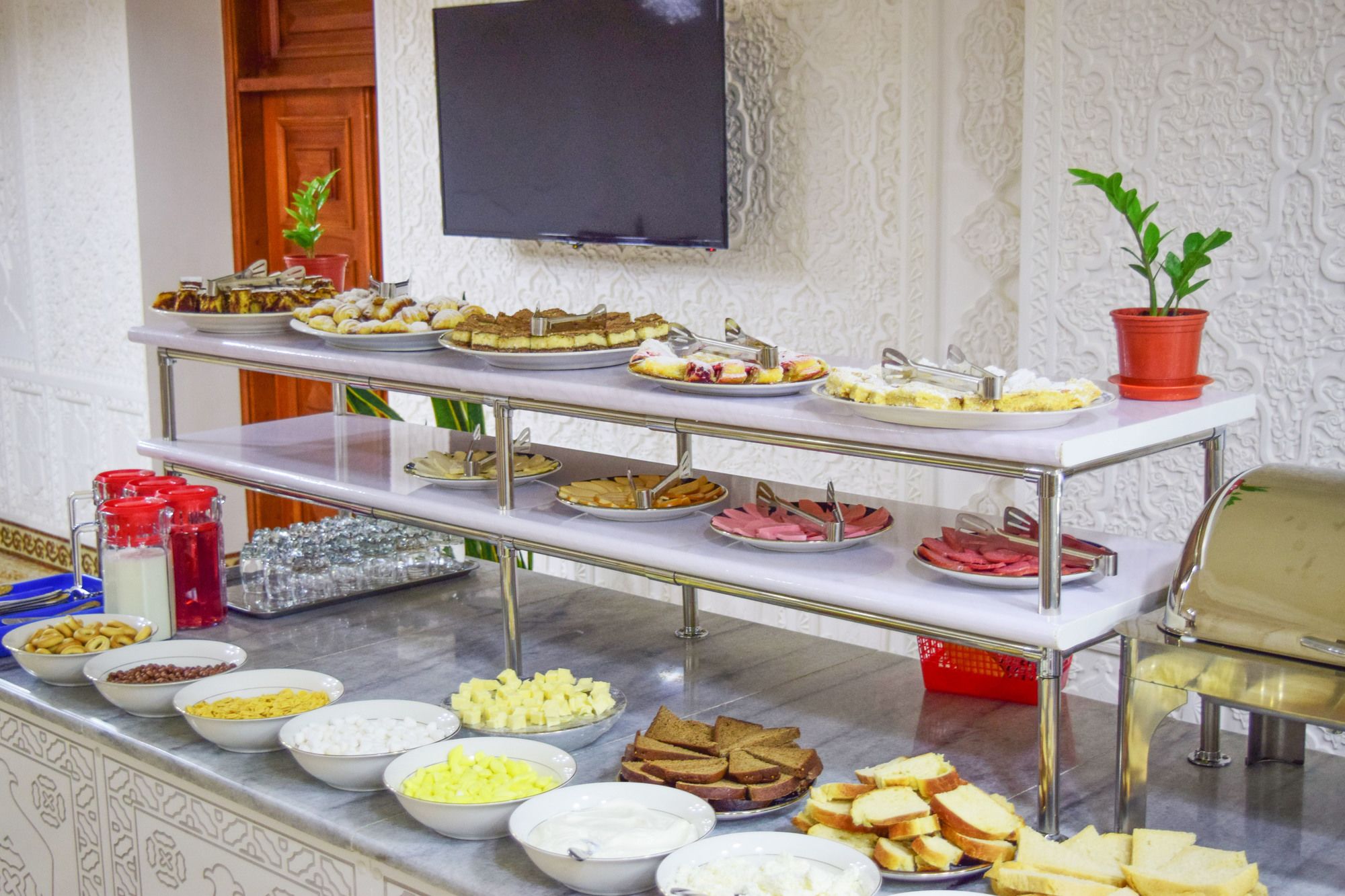 Фото Zilol-Baxt Hotel