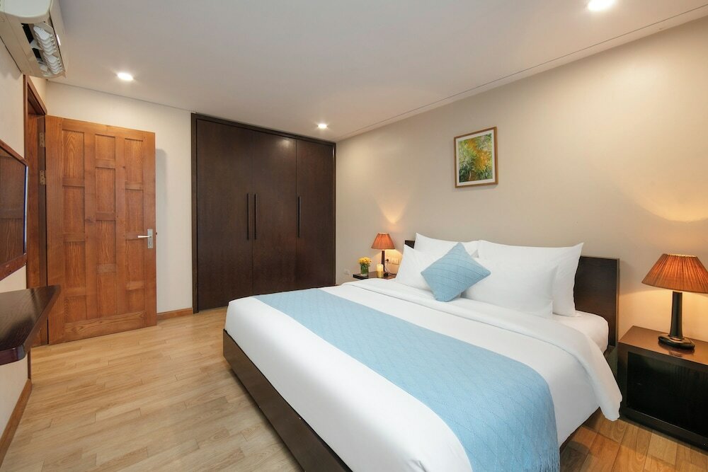 Фото Hb Serviced Apartment - 121b Quan Hoa