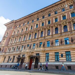 Фото Елисеевский